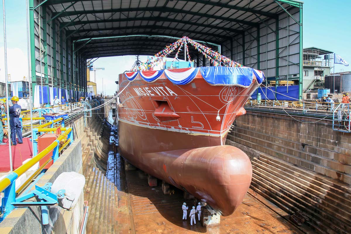 COLOMBO DOCKYARD PLC LAUNCHES “MISJE VITA”, 5000DWT ECO BULK CARRIER BEING BUILT FOR MISJE ECO BULK AS